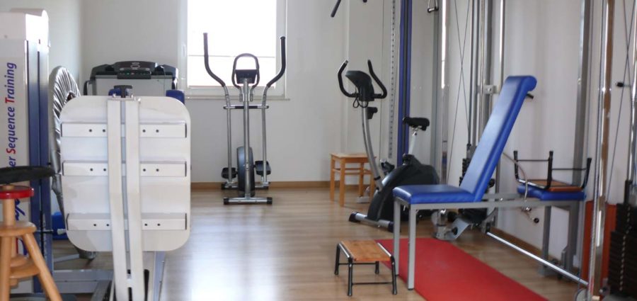 Physiotherapie-Zobel-Dresden-Geraete-Trainingsraum